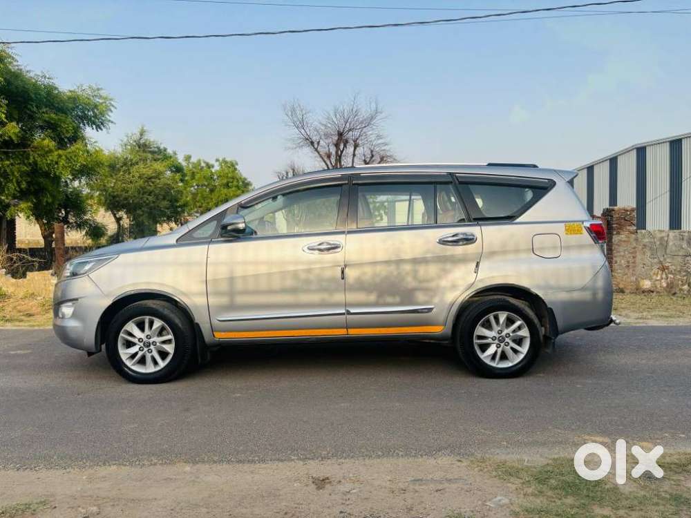 Toyota Innova 2.5 Vx 7 Str Bs-iii, 2017, Diesel