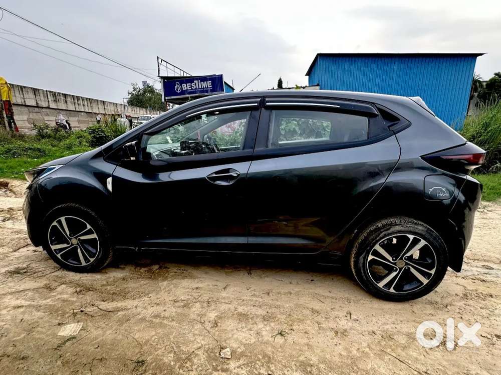 Tata Altroz Xz Plush 2022 Cng & Hybrids 61000 Km Driven