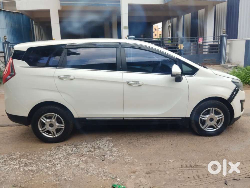 Mahindra Marazzo M6 8str, 2019, Diesel
