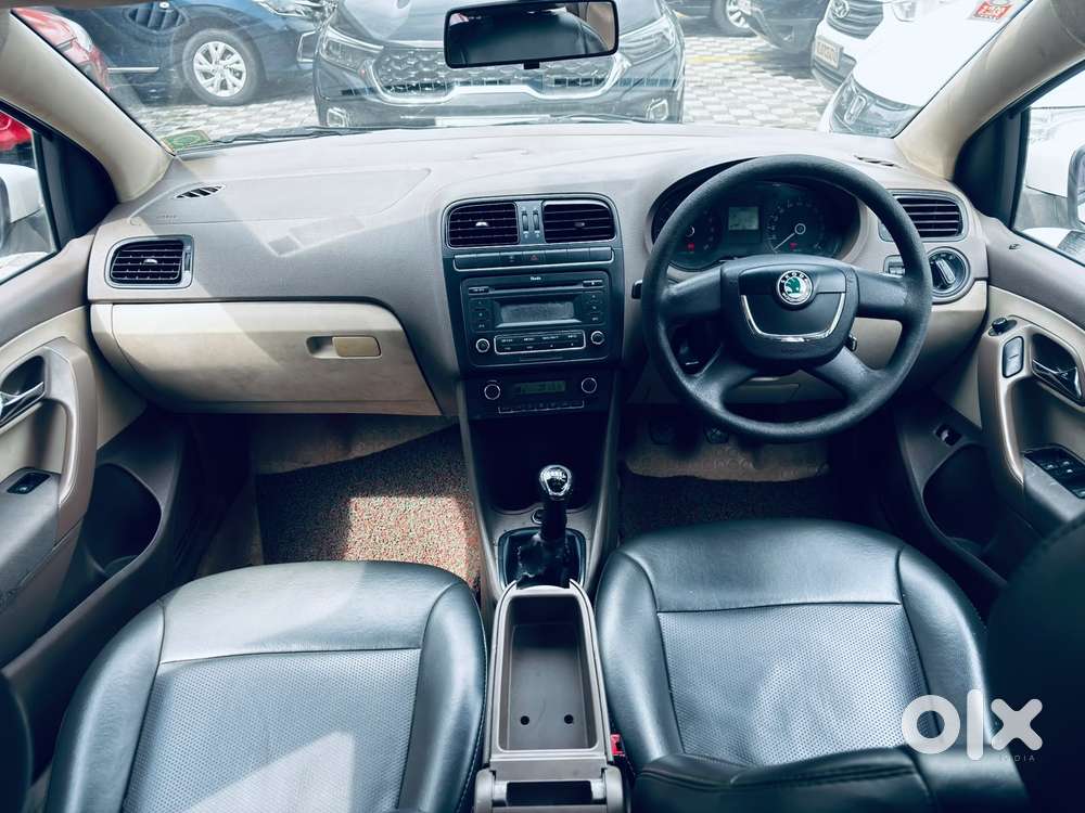 Skoda Rapid Elegance 1.6 Tdi Cr Manual, 2012, Diesel