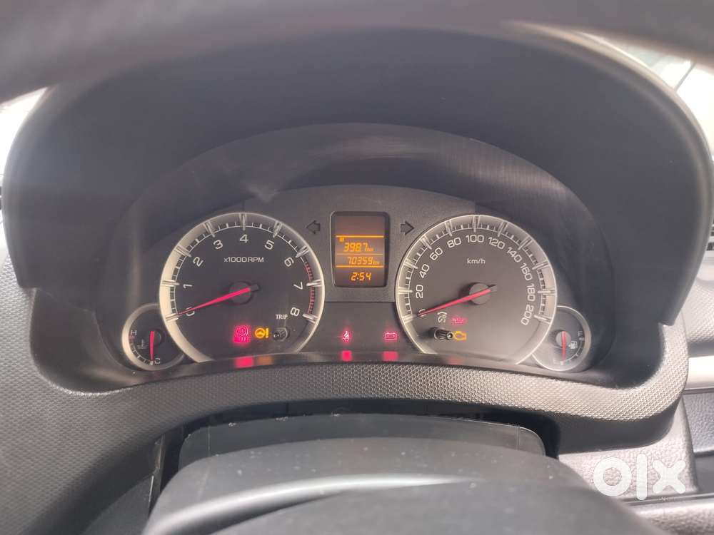 Maruti Suzuki Swift Vxi 1.2 Abs Bs-iv, 2018, Petrol