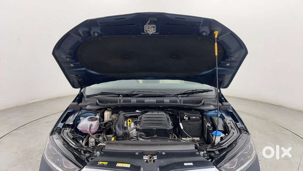 Skoda Slavia Style 1.0l Tsi Mt, 2024, Petrol