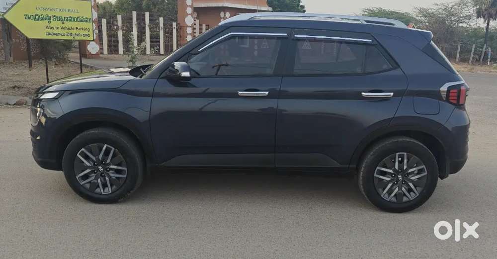 Hyundai Venue 2022 Diesel 55000 Km Driven