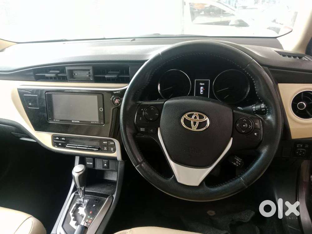 Toyota Corolla Altis Vl At, 2017, Petrol