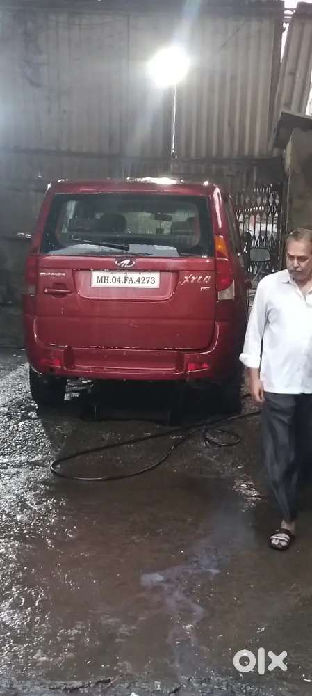 Mahindra Xylo 2011