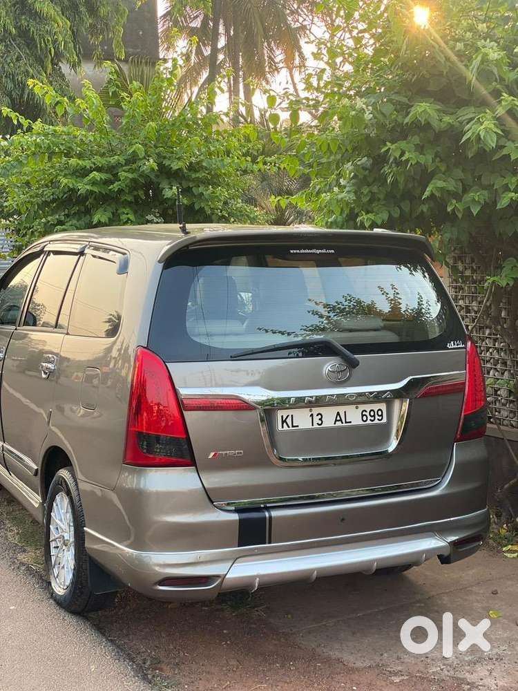 Toyota Innova 2009  Converted To 2014 G4  Mint Condition