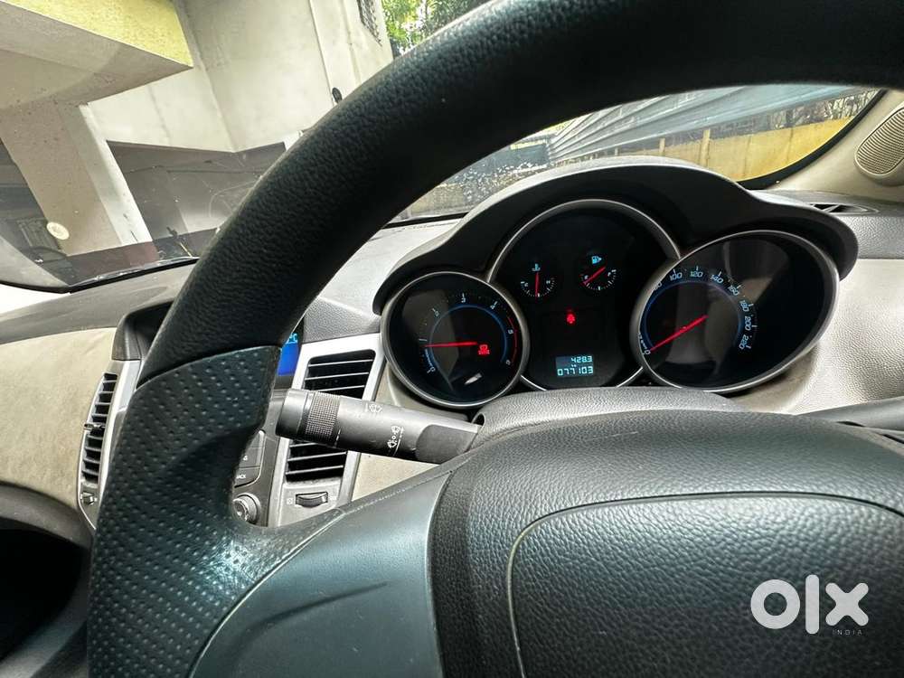 Chevrolet Cruze 2011 Diesel 77000 Km Driven