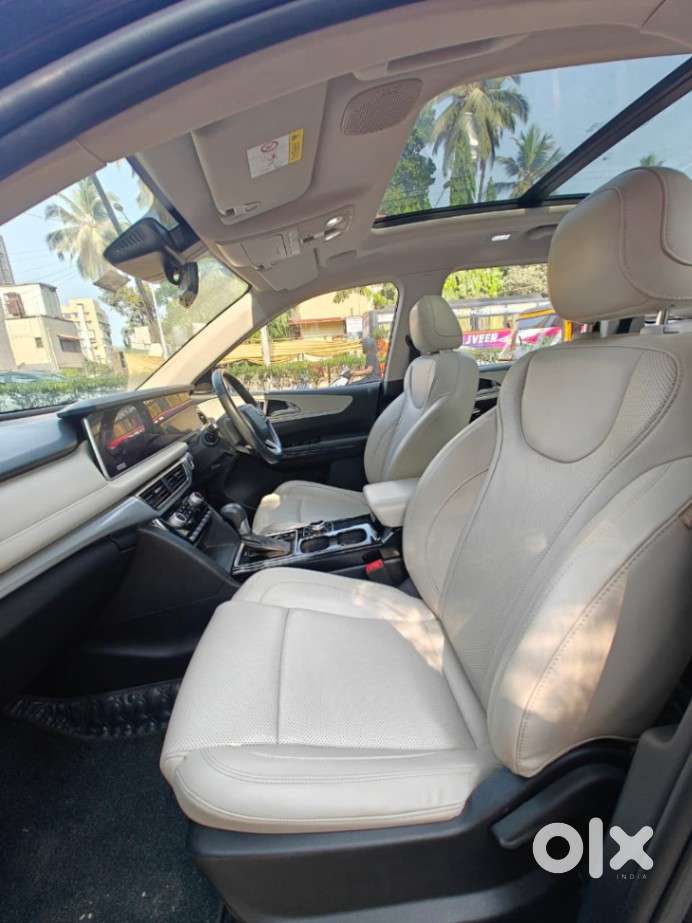 Mahindra Xuv700 Ax7l 6 Str At, 2024, Diesel