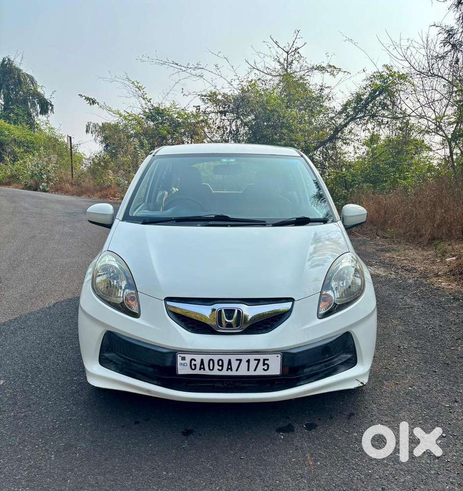 Honda Brio 2012 Petrol Well Maintained