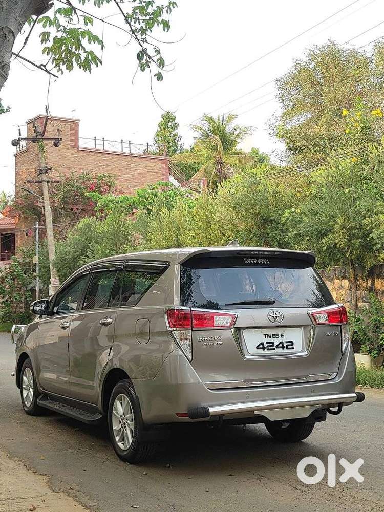 Toyota Innova Crysta 2.4 V, 2017, Diesel