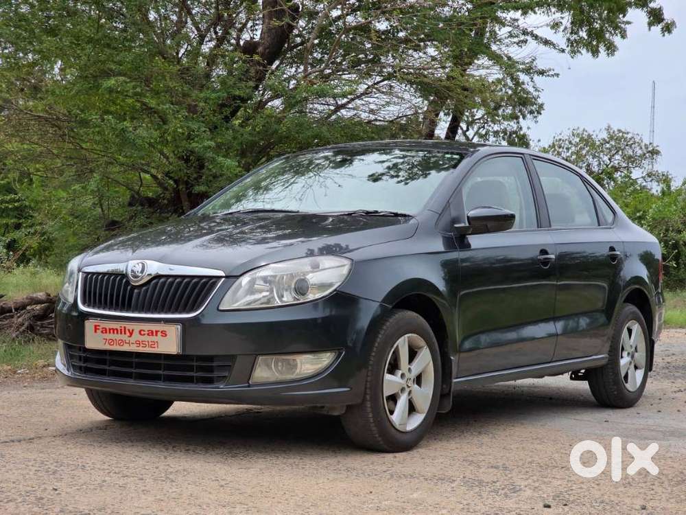Skoda Rapid [ ] 1.6 Style Plus Mpi At, 2016, Petrol
