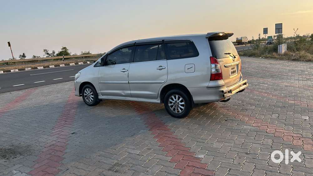 Toyota Innova 2012-2013 2.5 E Diesel Ms 7-seater, 2012, Diesel
