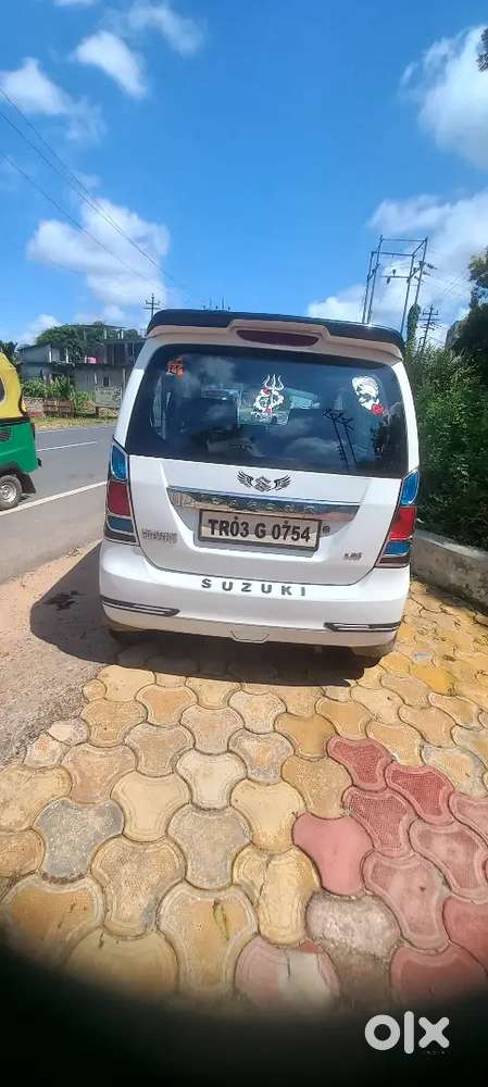 Condition Ok. Ac Ok. 4 Tyer New Battery New. Music System Ok