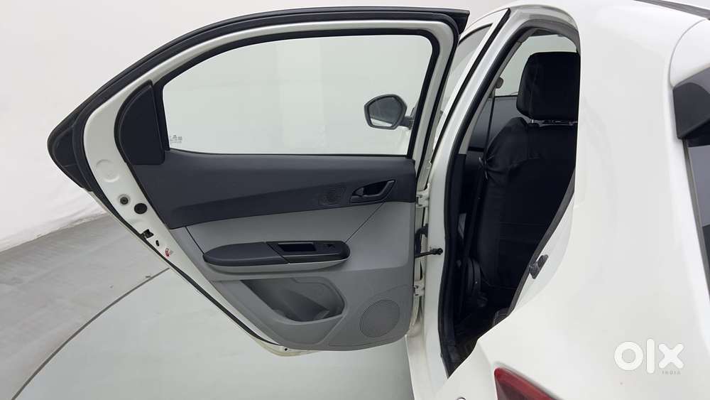 Tata Tiago 1.2 Revotron Xm Cng, 2022, Cng & Hybrids
