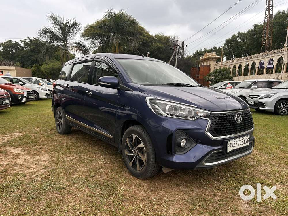 Toyota Rumion V At, 2023, Petrol
