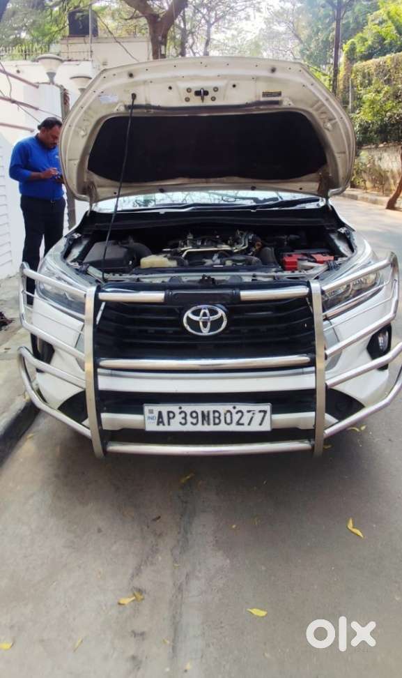 Toyota Innova Crysta 2.4 G Plus Mt 8 Str, 2022, Diesel