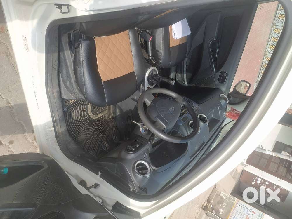 Full Ac, Power Windo Front,power Steering, Centre Locking