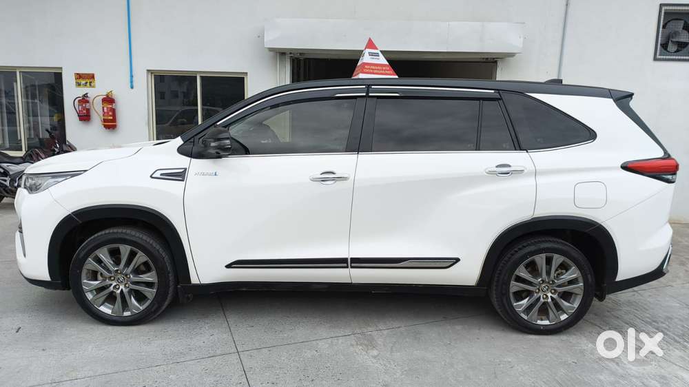 Toyota Innova Hycross 2.0 Zx Hybrid 7 Str, 2024, Diesel