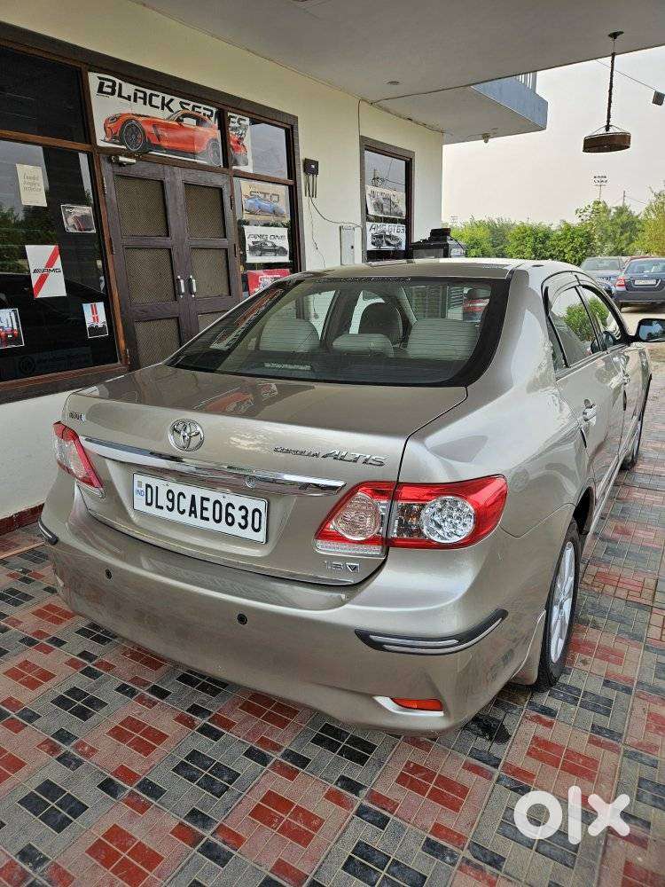 Toyota Corolla Altis [ ] 1.8 Vl At, 2012, Petrol