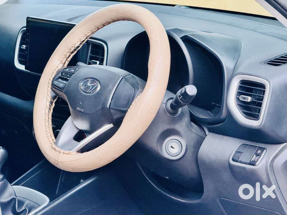 Hyundai Venue, 2021, Petrol