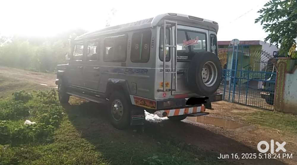 Force Motors Trax Cruiser 2017