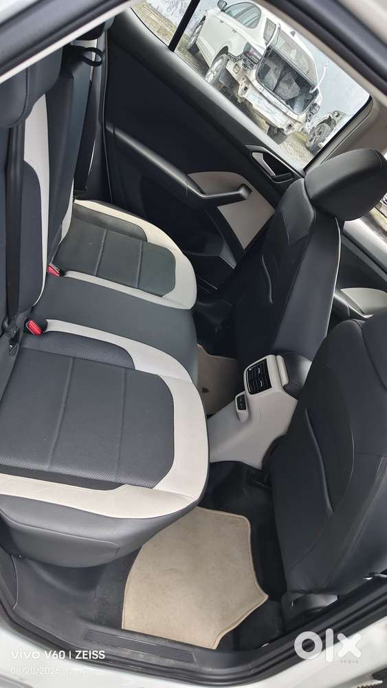 Volkswagen Taigun 1.0 Tsi Topline At, 2026, Petrol