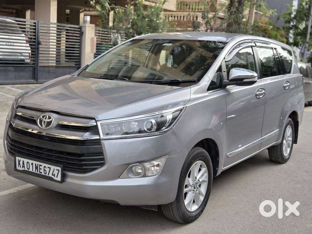 Toyota Innova Crysta 2.4 V, 2016, Diesel