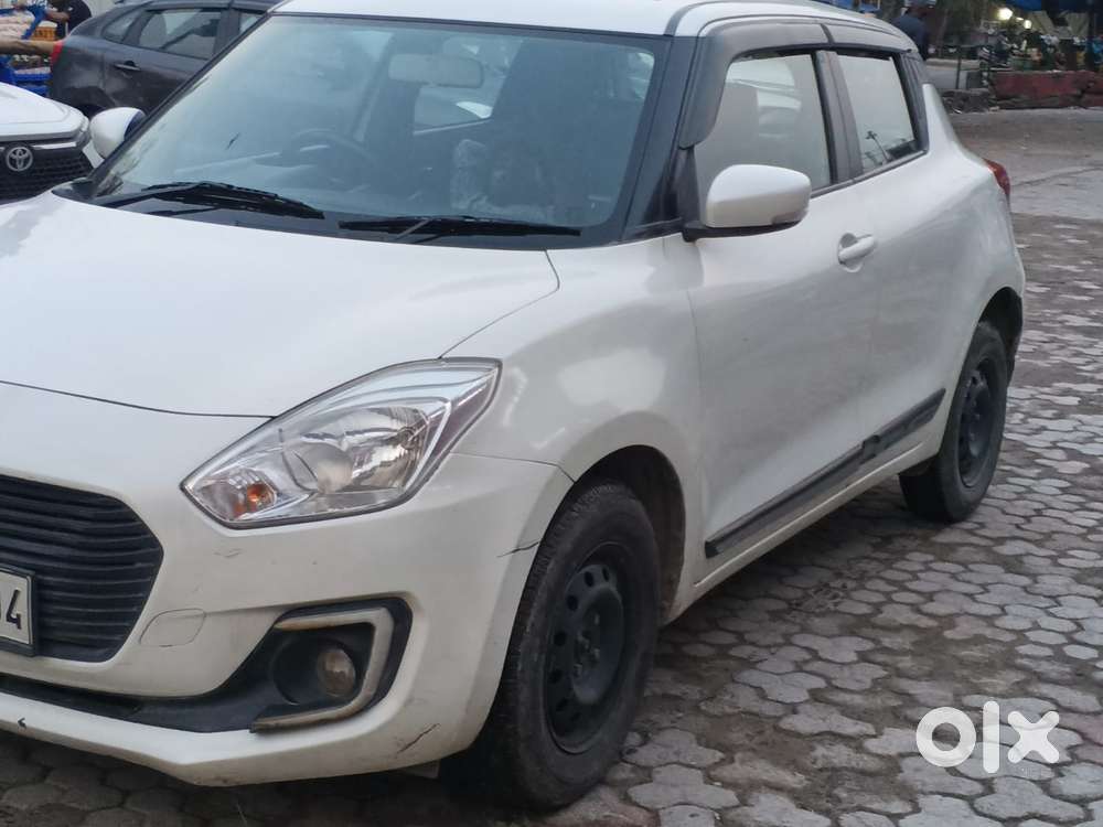 Maruti Suzuki Swift Vxi Ags, 2020, Petrol