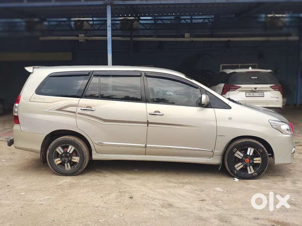 Toyota Innova 2013 Diesel Well Maintained
