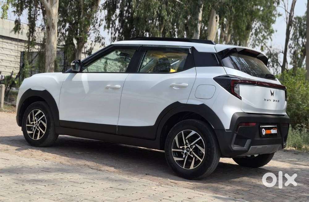 Mahindra Xuv 3xo Ax5 Ds Mt, 2025, Diesel