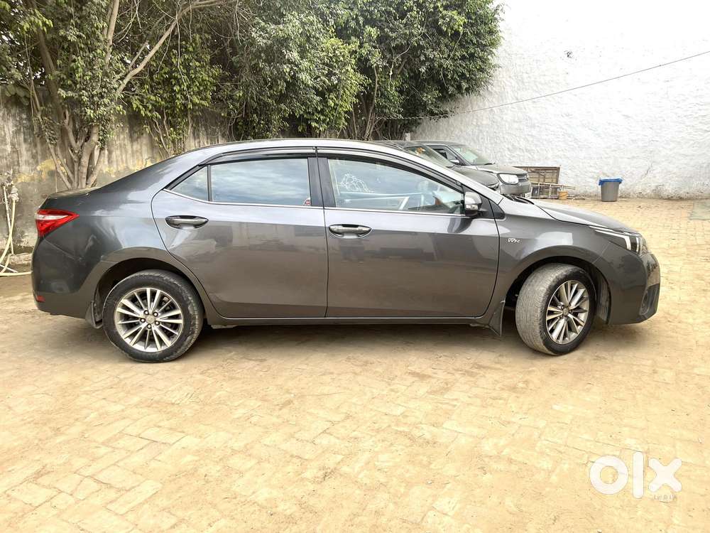 Toyota Corolla Altis Gl Mt, 2015, Petrol