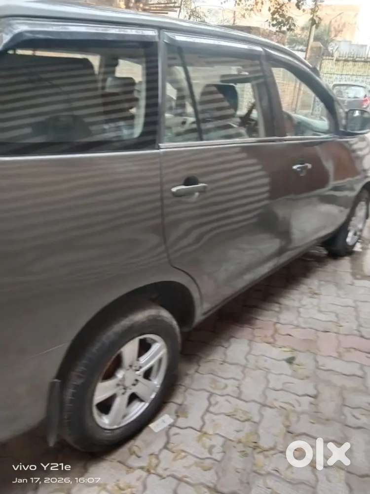Toyota Innova 2011 Diesel 126000 Km Driven Good Condition New Tyre