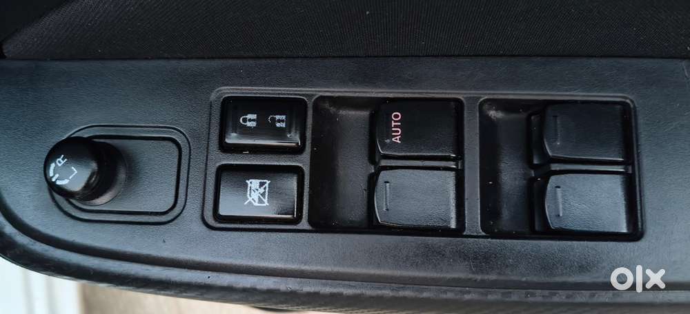 Maruti Suzuki Swift 2023 Petrol 65000 Km Driven
