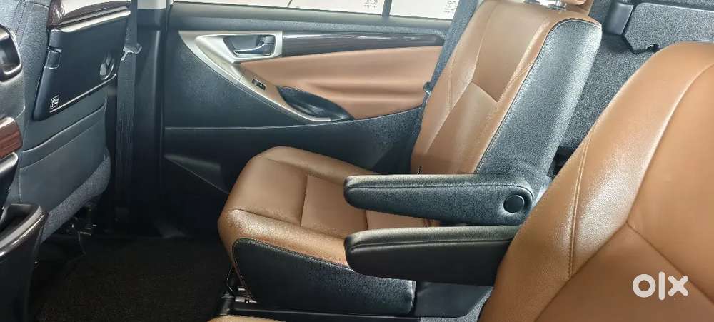 Toyota Innova Crysta 2022 Petrol 30000 Km Driven