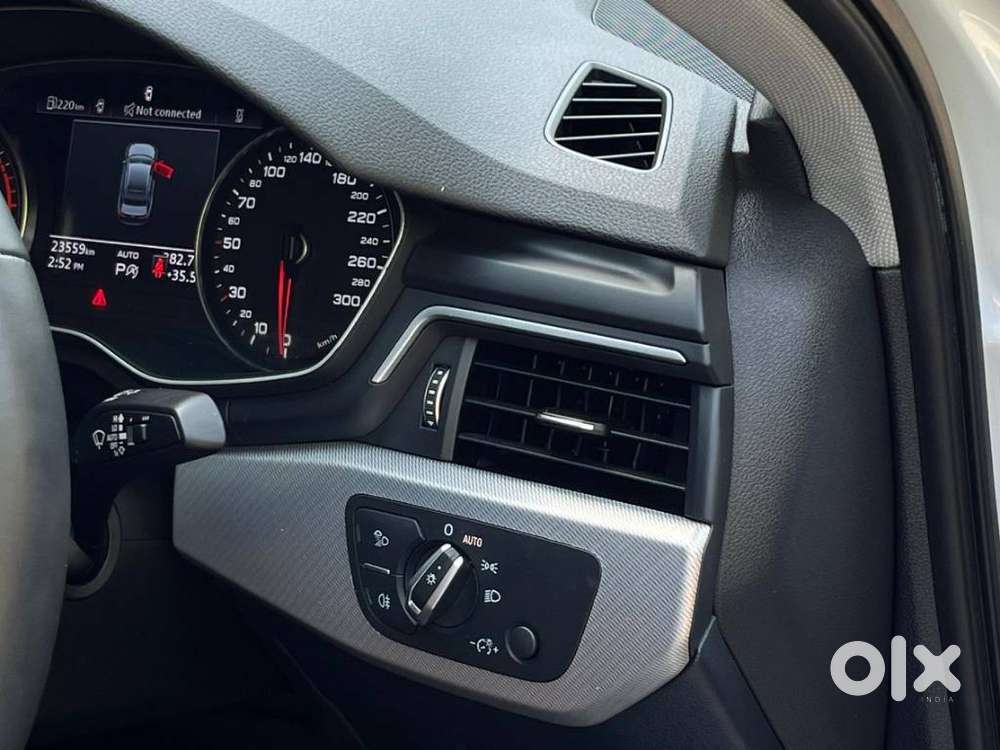 Audi A4 2.0 Premium 40 Tfsi, 2025, Petrol