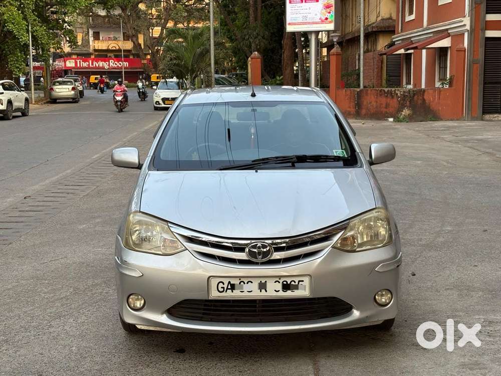 Toyota Etios V, 2012, Petrol