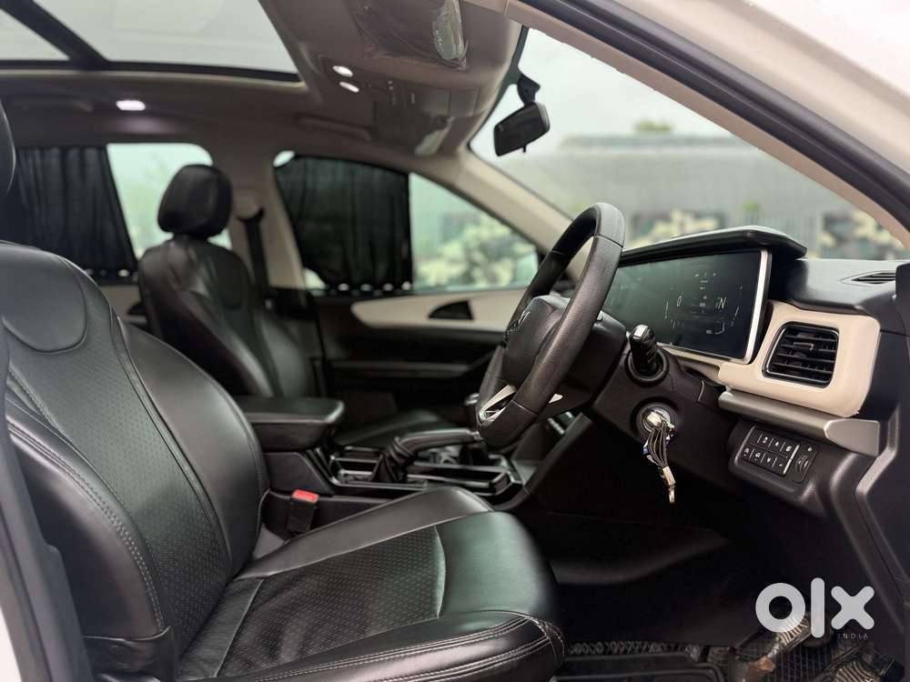 Mahindra Xuv700 2.2 Ax 5 Diesel Mt Str, 2023, Diesel