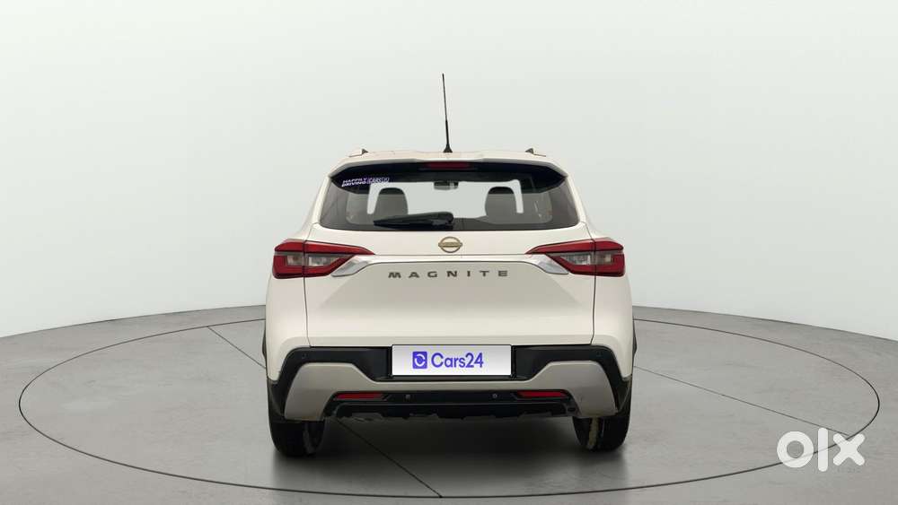 Nissan Magnite 1.0 Xv Premium, 2021, Petrol