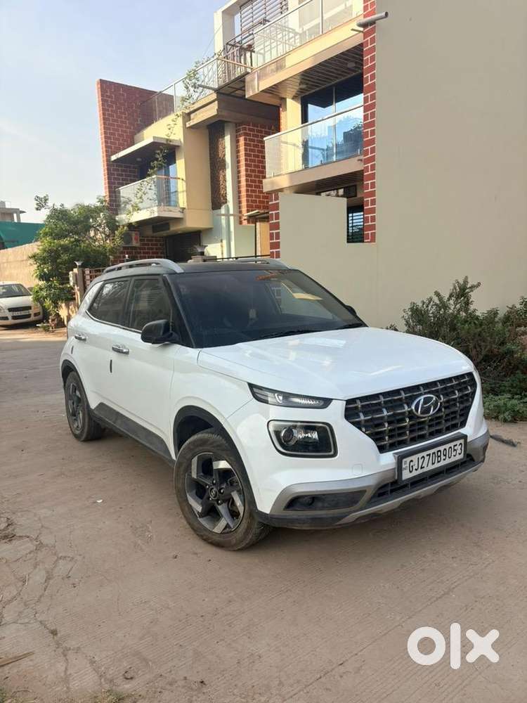 2020 Hyundai Venue 1.2l Cng/petrol Excelent Condition