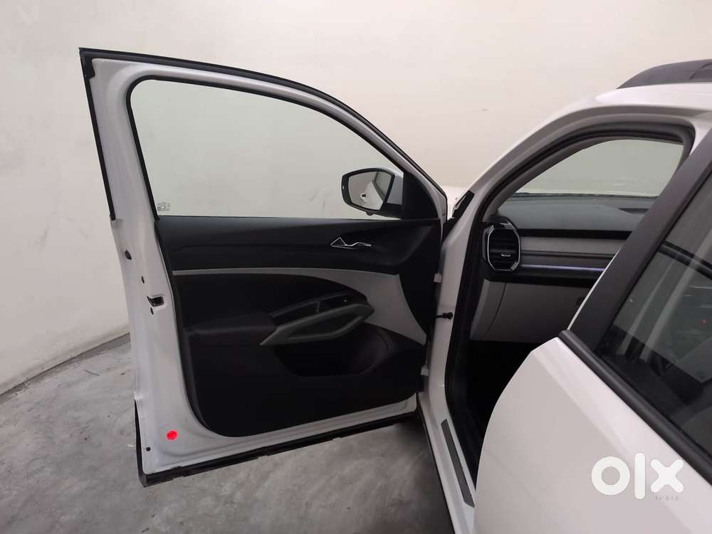 Skoda Kylaq Prestige At, 2025, Petrol