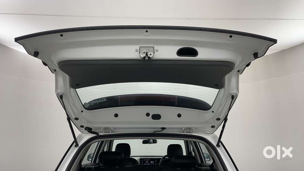 Hyundai Creta 1.5 Sx (o) Ivt Petrol, 2025, Petrol