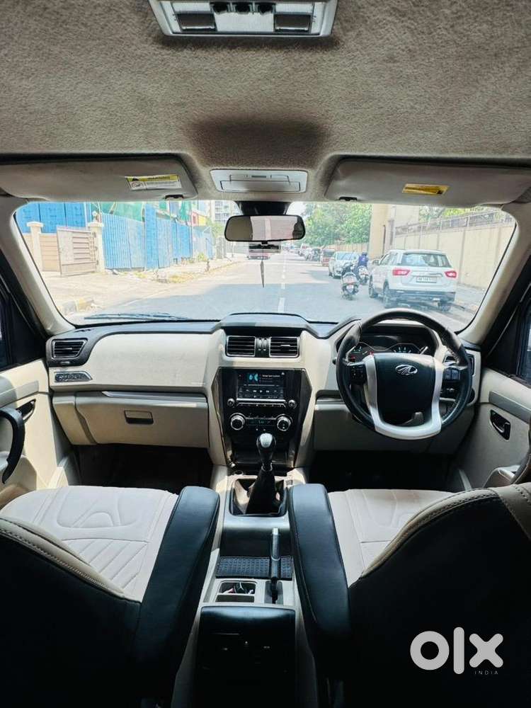 Mahindra Scorpio S11