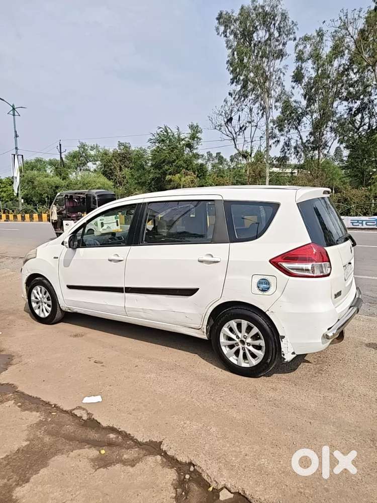 Maruti Suzuki Ertiga Shvs Zdi Plus, 2015, Diesel