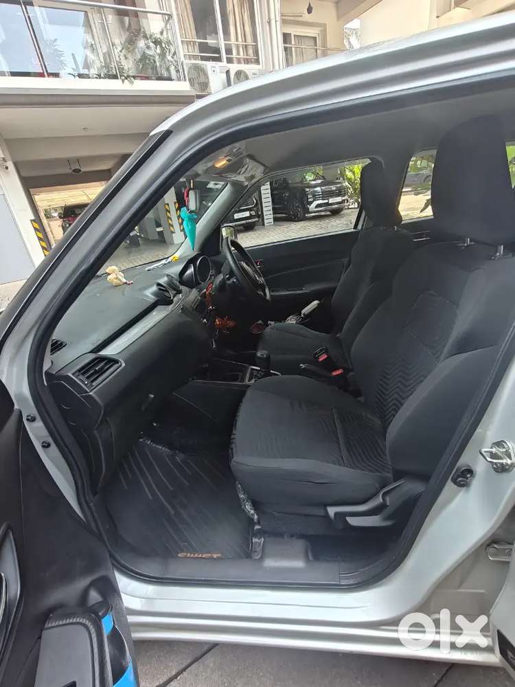 Swift Automatic Petrol