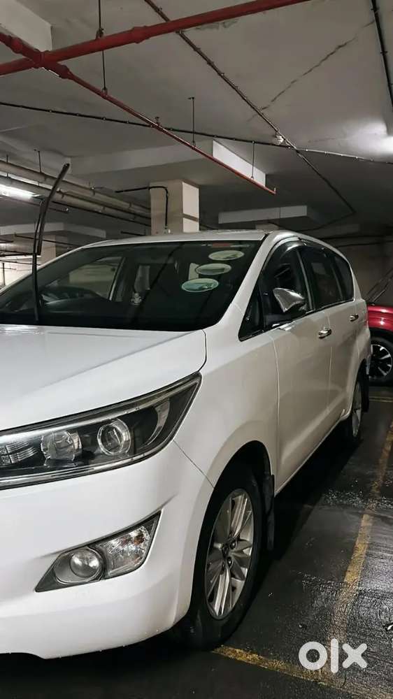 2016 Innova Crysta Top Model Diesel - 1st Owner, Vvip No.