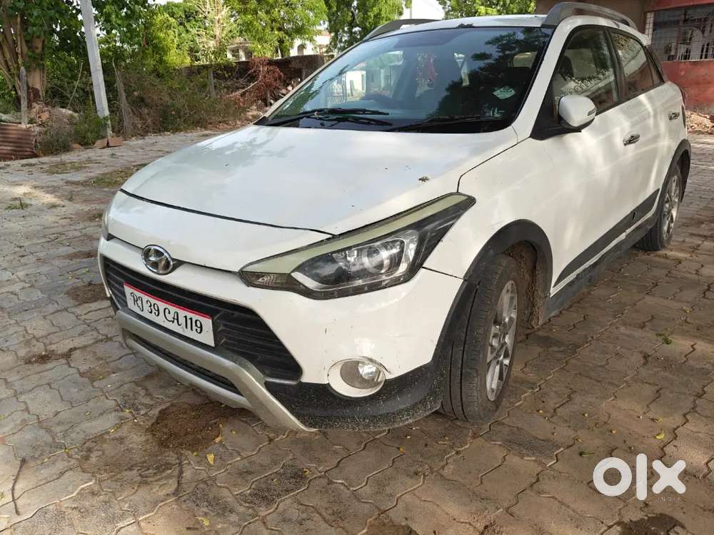Hyundai I20 Active 2015 Diesel 120000 Km Driven