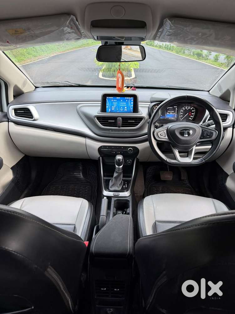 Tata Altroz 1.2 Xza Petrol Dct, 2024, Petrol