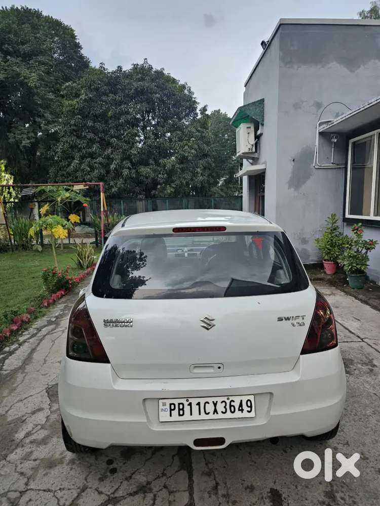 Maruti Suzuki Swift 2011 Year