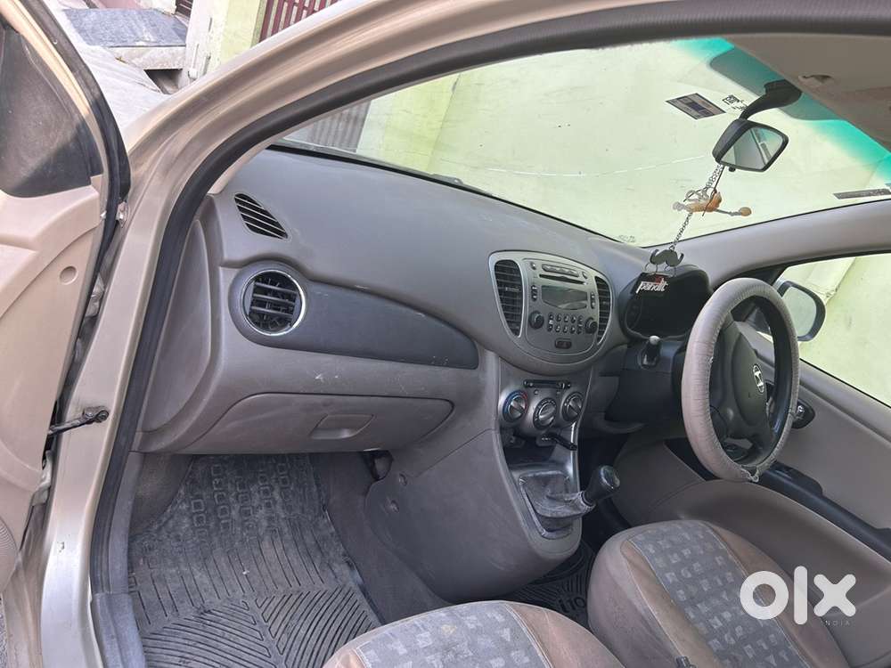 Hyundai I10 Sportz 2011