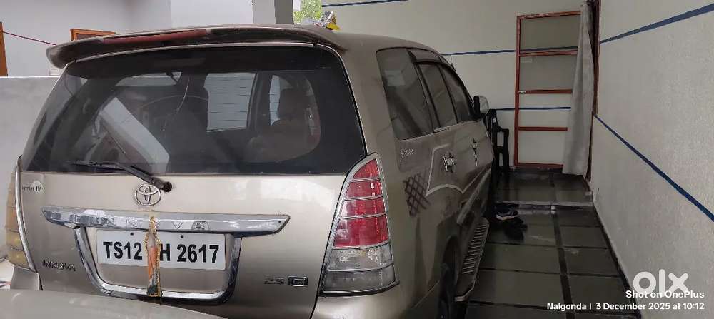 Toyota Innova 2011 Diesel 250000 Km Driven